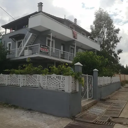 Daire Bahceli Deniz Kenarinda Daire Aliaga